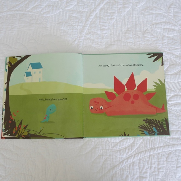 Tiny T. Rex and the Impossible Hug Book - Picture 3 of 5